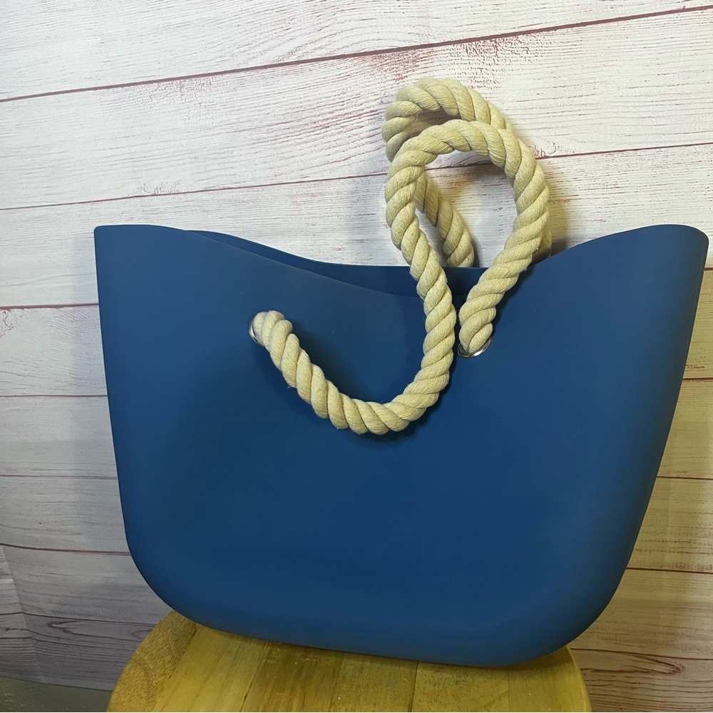 Ballard Designs Maya Rubber Beach‎ Tote Bag